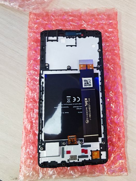 Nokia 1 plus оригинален дисплей с рамка и тъчскрийн нов черен