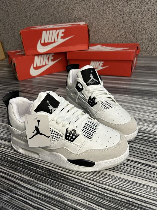 Jordan 4 black military - Reducere stoc 40-45