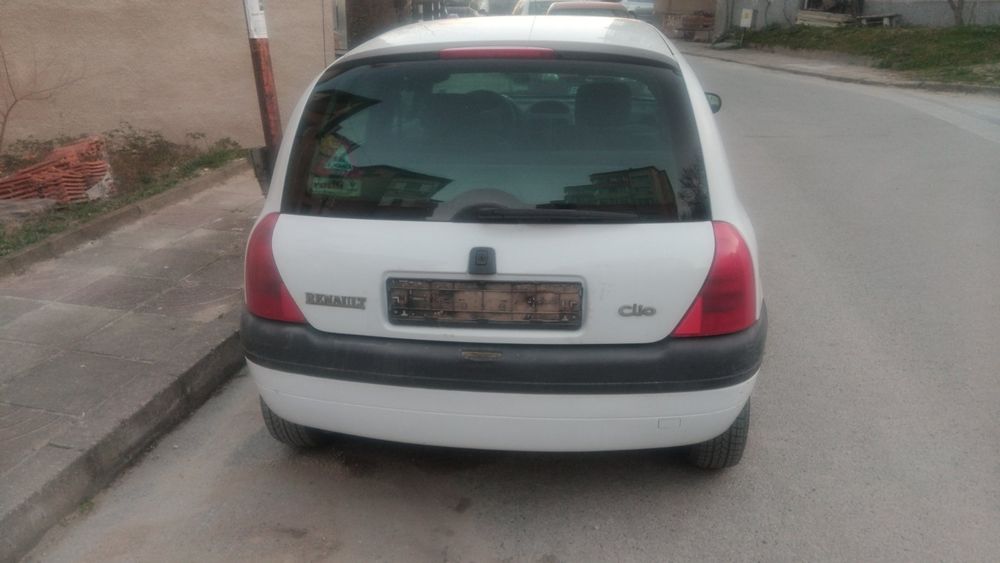 Renault clio 1.2i 2000 на части