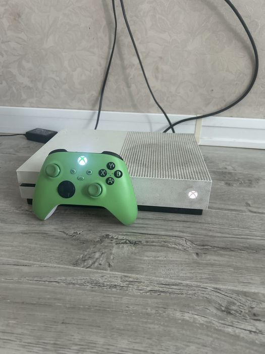 Xbox one s игровая приставка