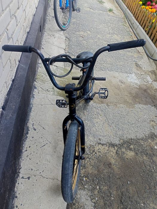 Велосипед BMX трюковой