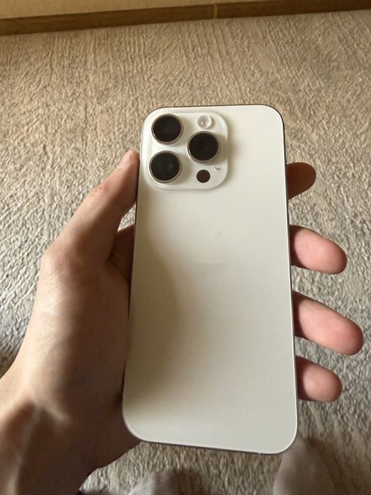 Iphone 15 pro white 256 gb