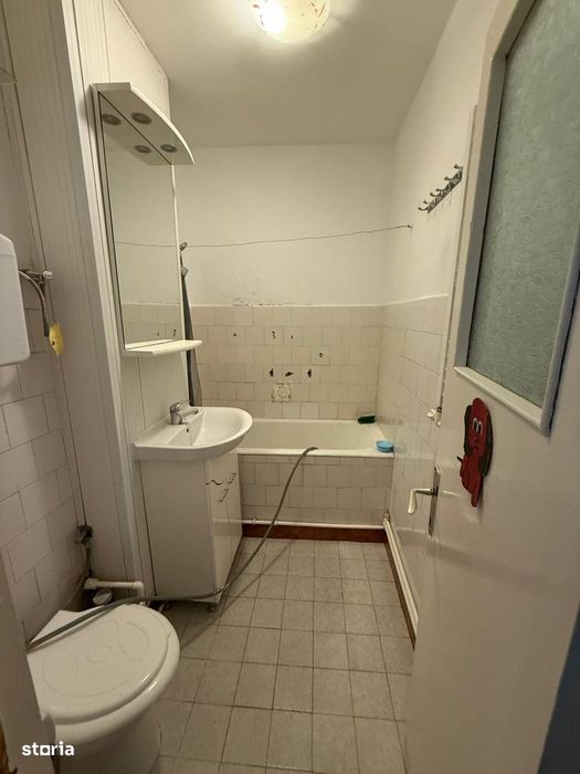 Apartament cu 2 camere semidecomandate, Areni
