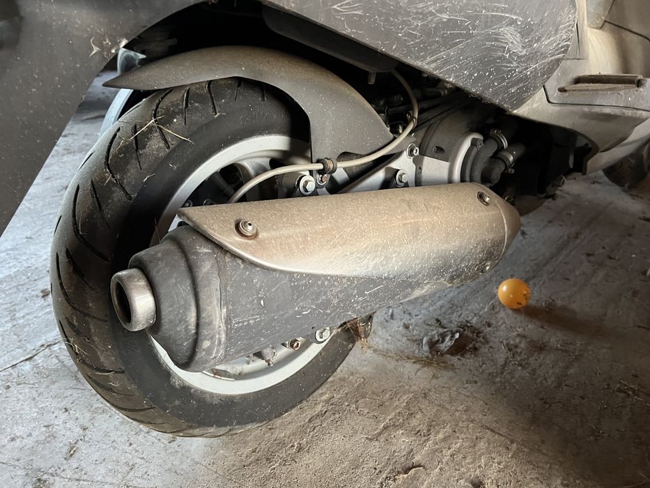 Scuter aprilia 200 cm