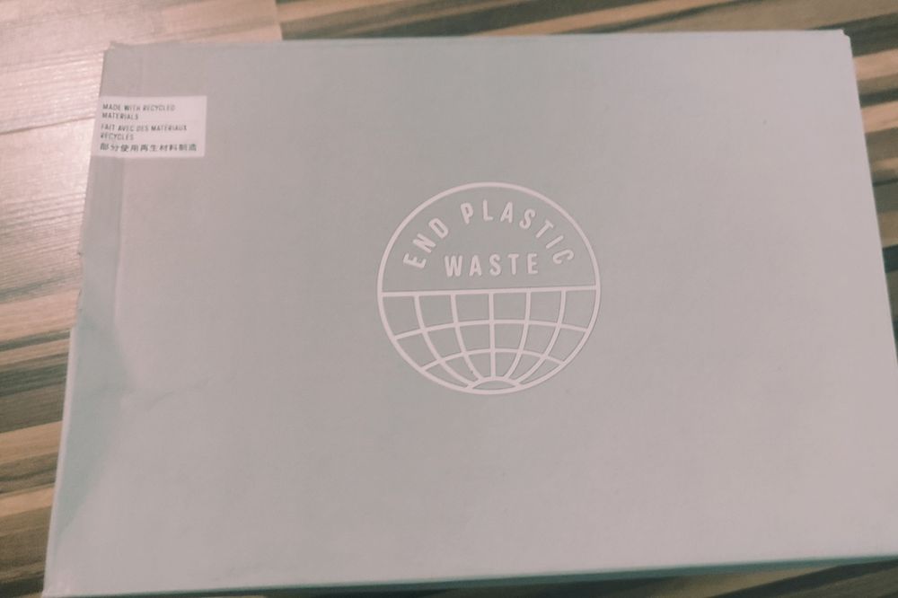 Обувки "Adidas".