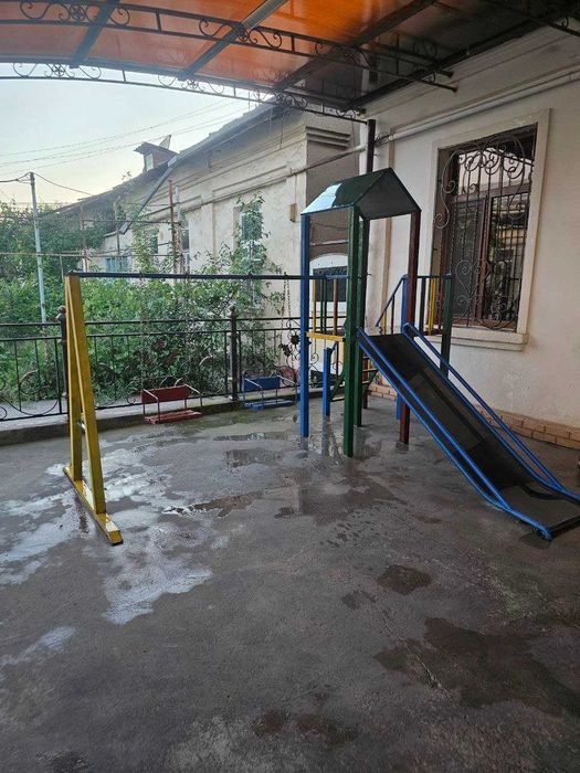Продаётся Детские качели и горка для двора / дачи / детского сада