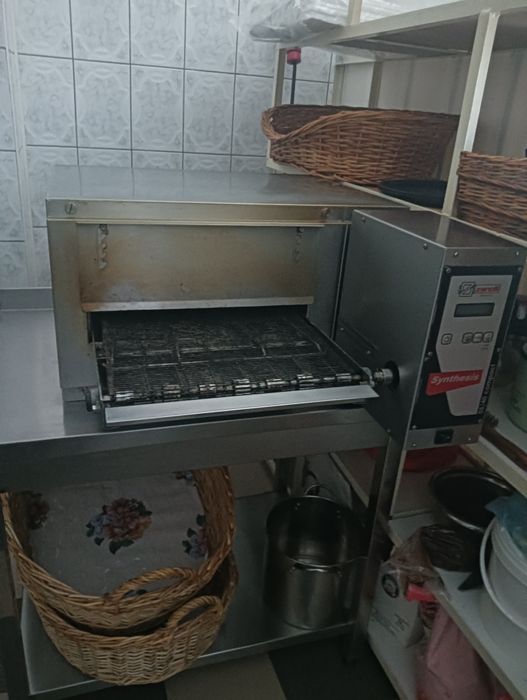 Vând linie completa patiserie covrigărie