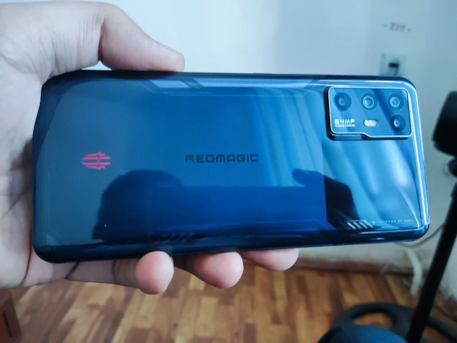 Игровой телефон Zte Nubia Red Magic 6R