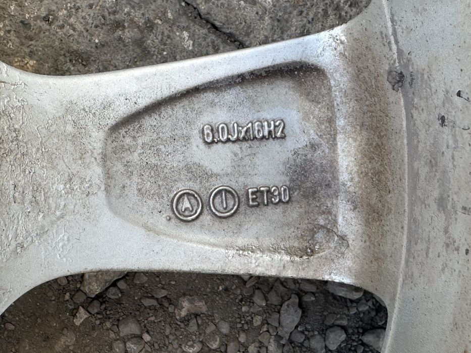 Ляти джатни 5х100 ауди а1 16 цола