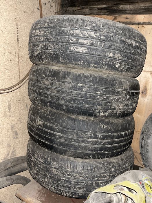 Продам 4 покрышки 205/60 16