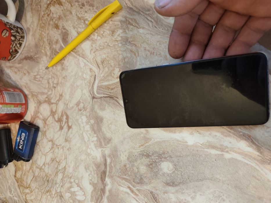 HuAwei p30 lite  стар модел  но си работи. Всичко