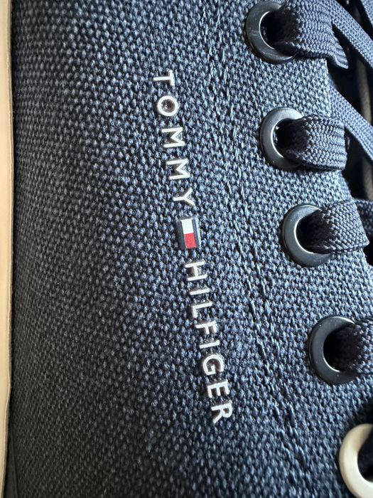 Tenși / Adidași  Tommy Hilfiger Vulc Low – Mărimea 40 – Noi, la cutie