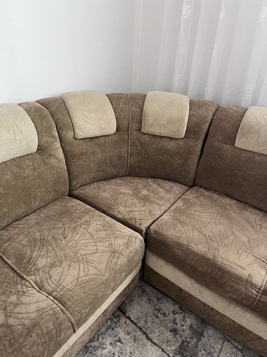 Ъглов диван с функция за разтягане