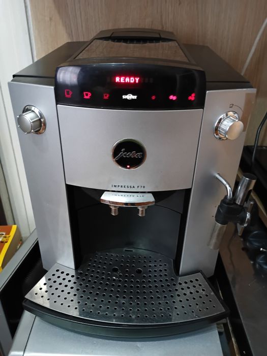 Aparat cafea Jura Impresa  F70 in stare foarte buna