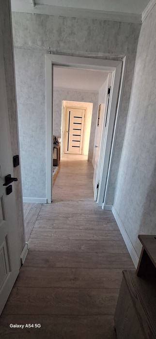 продам 3 комнатную квартиру