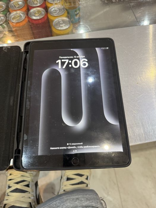 Продам Ipad 9th поколения