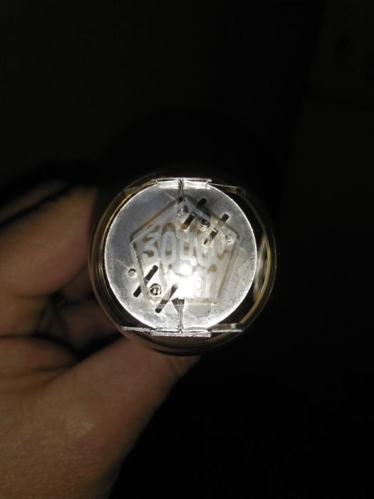 радио и телевизионни лампи