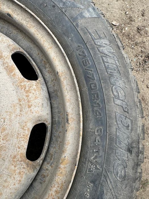 Диск с резиной Пассат