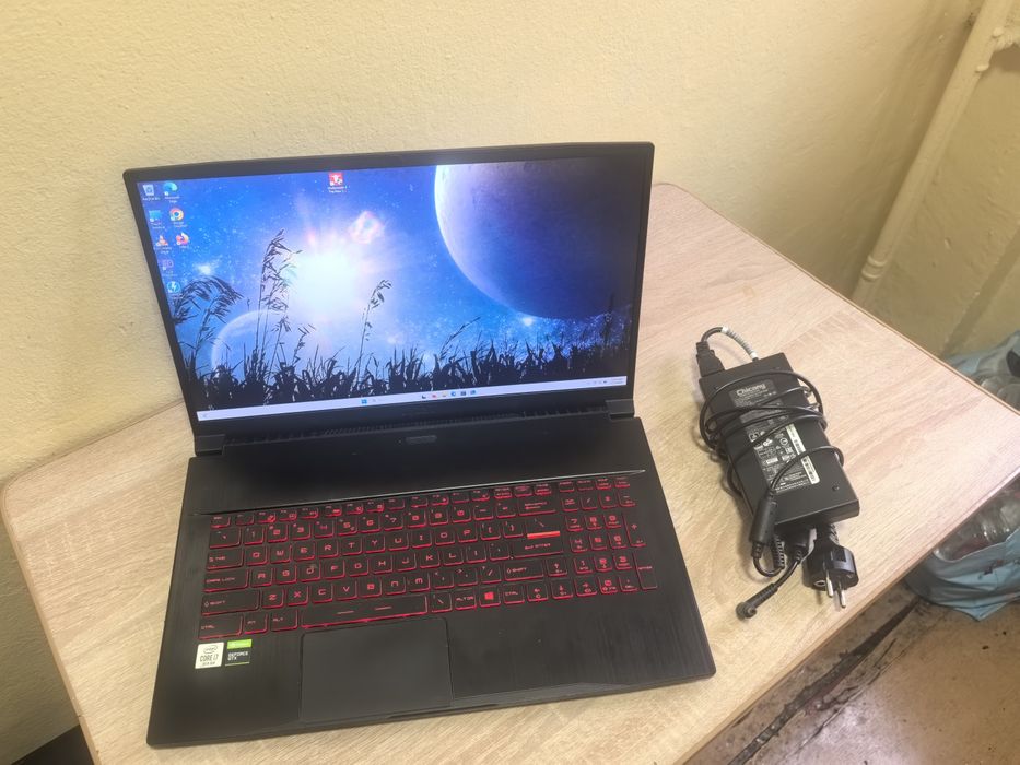 Leptop gaming MSI 17.3 ing i7 10750H model:MS-17F3