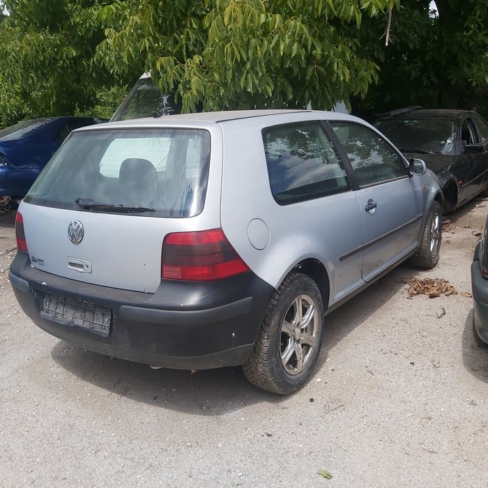 Фолксваген Голф 4 1.9 ТДИ 90 к.с и 110 к.с и 1.4I 2001 g.
