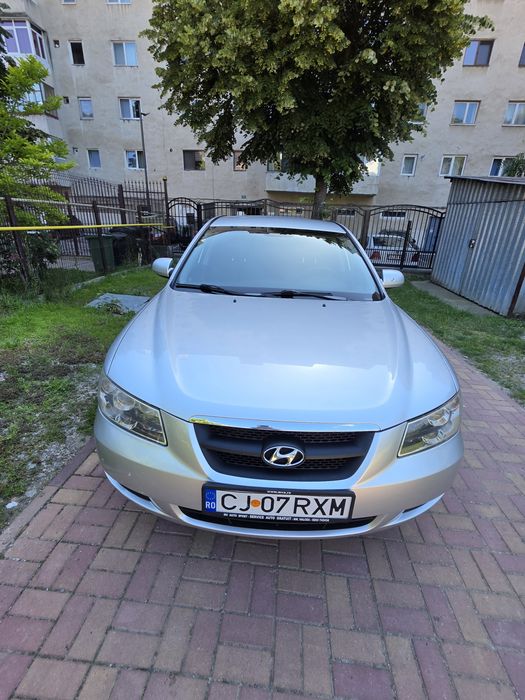 Vând Hyundai Sonata