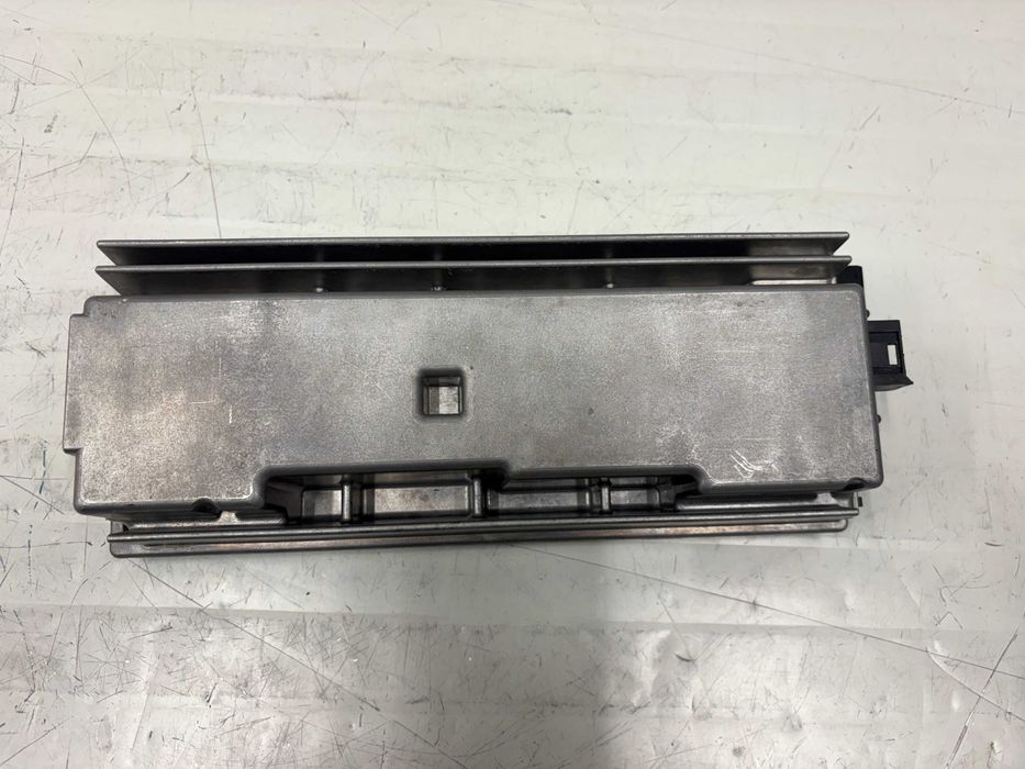 Усилвател БМВ Ф07 Ф01 Х3 Ф25 и други