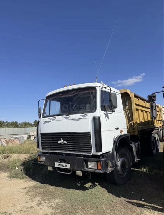 МАЗ 5516 с цепкой
