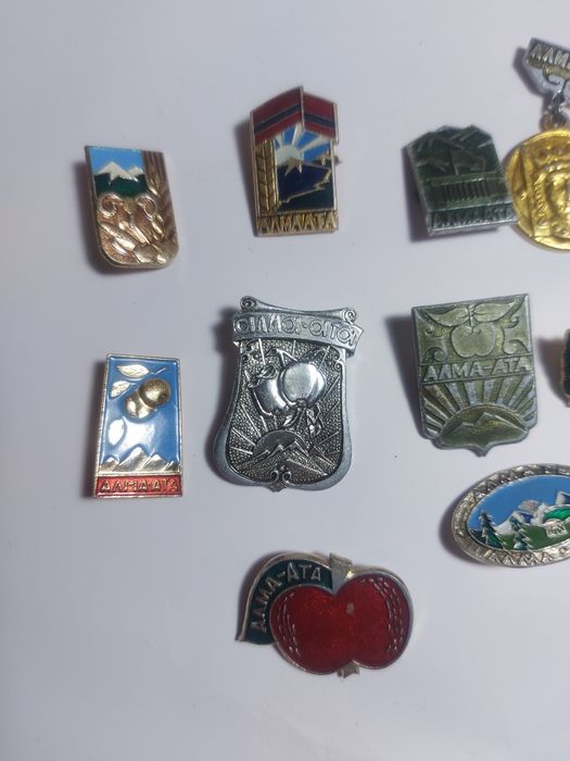 Советские значки Алма-ата