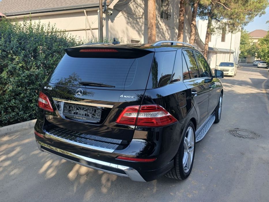 Mercedes ML350 Идеальная 2012 год