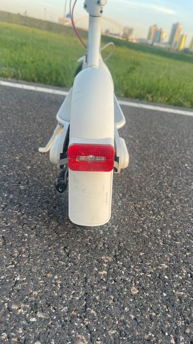 Срочно! Электросамокат Xiaomi scooter 3