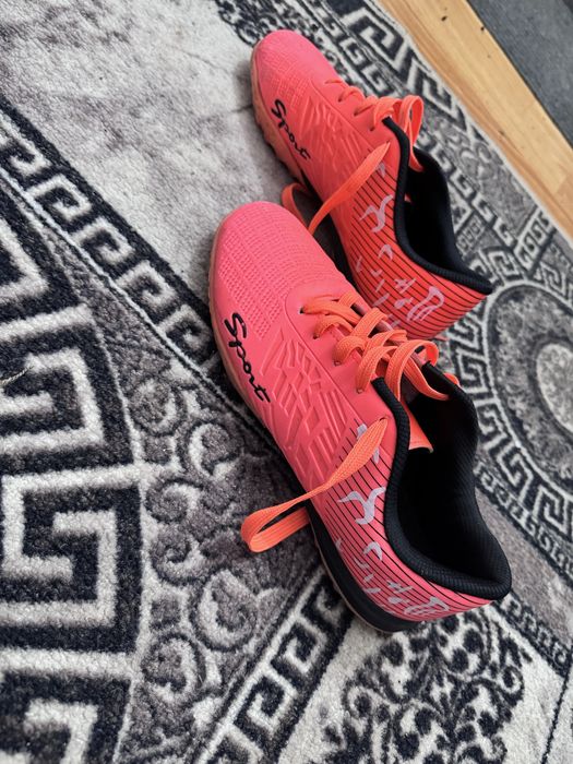 Футбольный бутсы