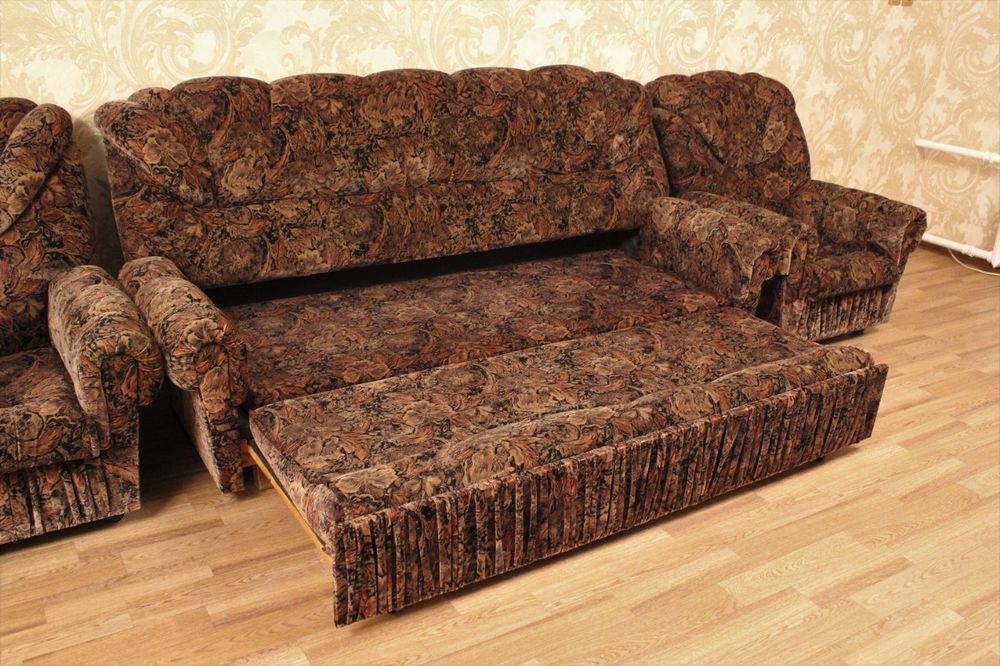 Диван раскладной + 2 кресла