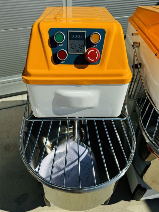 Професионални тестомесачки 35л Италия. ТОП ОФЕРТА!