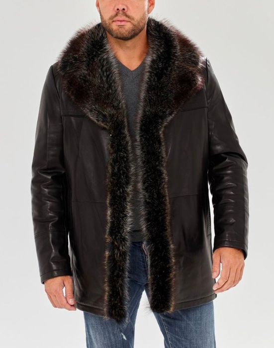 Муж кожаный куртка с мехом