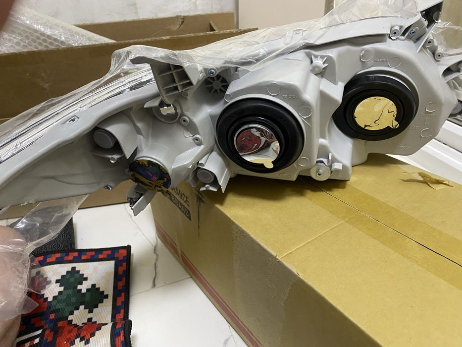 Фара камри 45 новый  1 штук левый