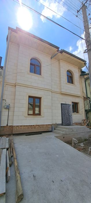 Malika atrofida evro Katej sotiladi