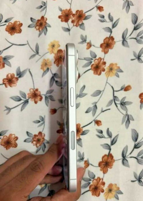 iPhone 16 128Gb White
