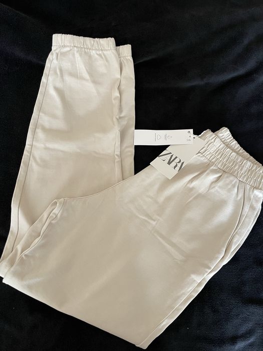 Нови с етикет спортни долнища ZARA