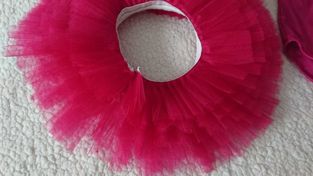 Costum de balet/balerina măr 6-7 ani, 116-122 cm