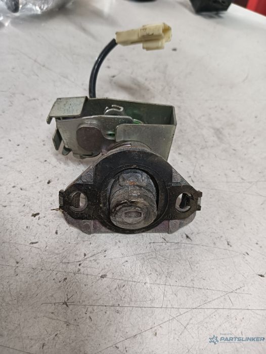 Broasca Usa Stanga Fata Lexus Is Ii Saloon (Gse2_, Ale2_, Use2_) [ 200