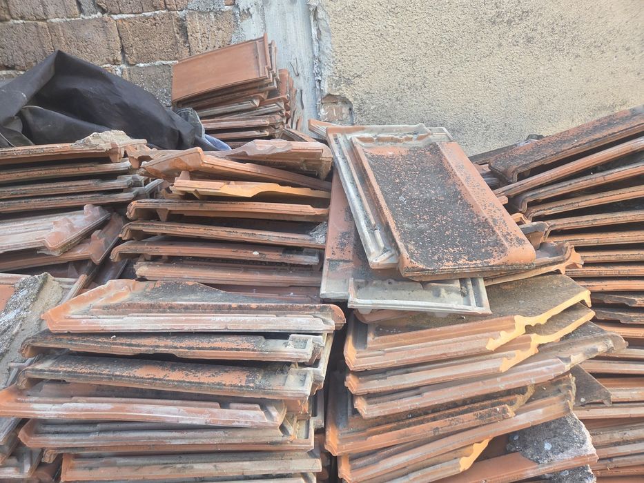 Țiglă de vînzare
