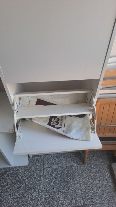 Шкаф за обувки със следните  размери широк50см дълбок30см висок135.