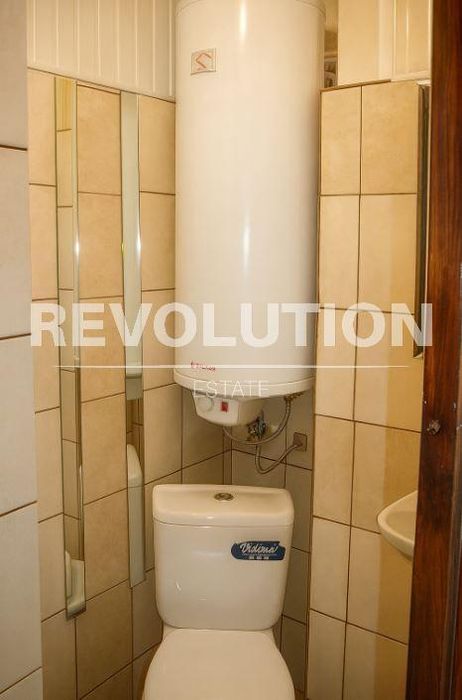 Етаж от къща в район извън Варна!