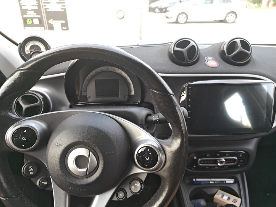 Smart Fourfour electric