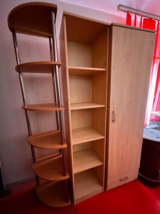 Еднокрилен гардероб и две етажерки