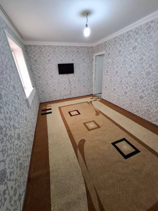 Срочно продаеться 2-комнатная квартира городе Чирчике районе Октьябрь