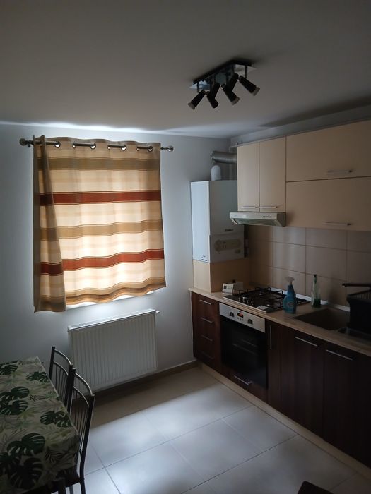 Apartament de închiriat