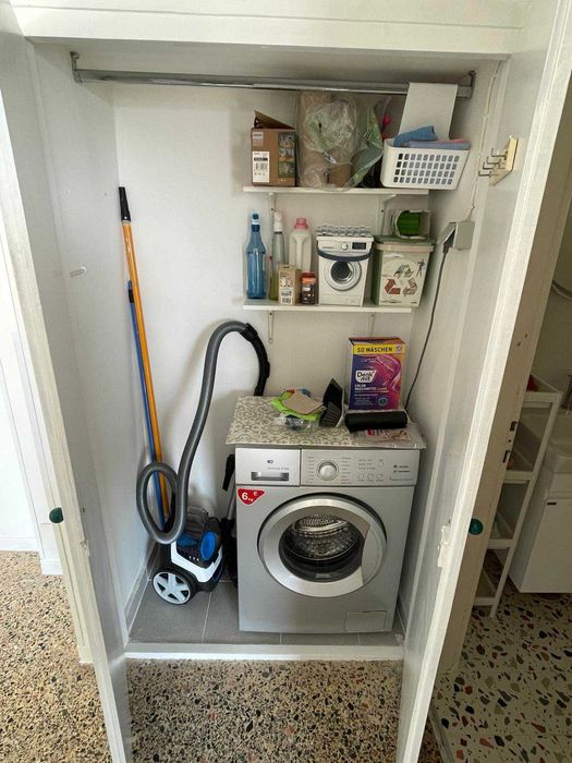 Продава се Тристаен апартамент в София, Център - 56 кв.м за 1776 €/кв.м - Снимка #8