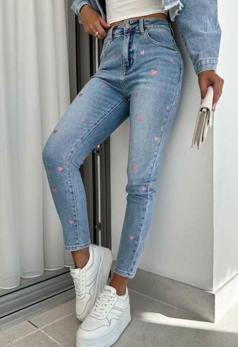 Дамски дънки с висока талия