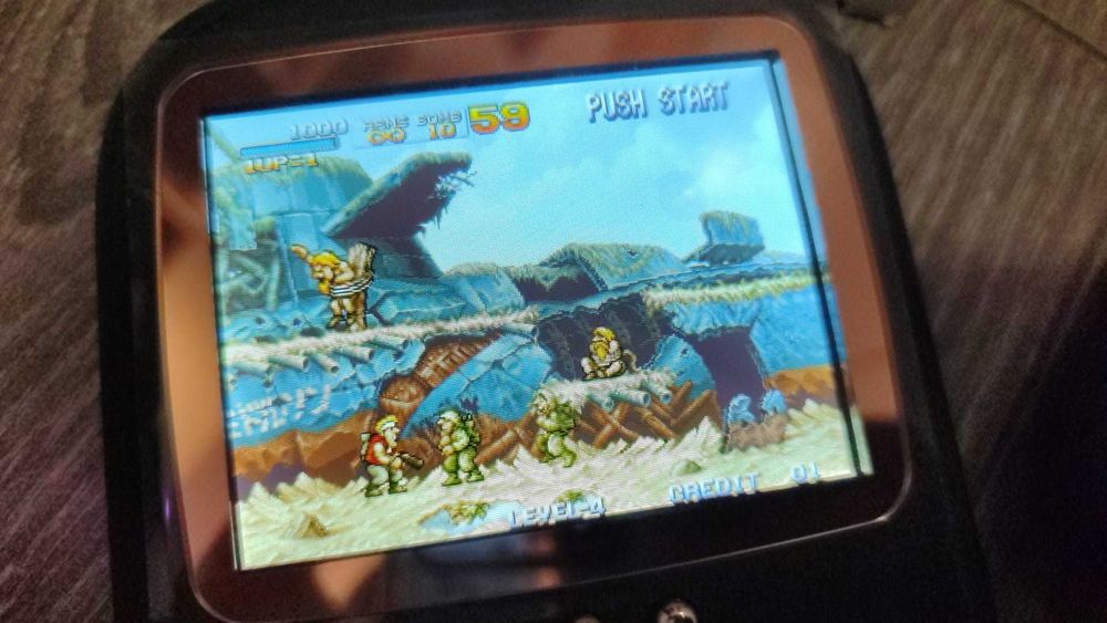 Consola jocuri 2 in 1 cu baterie externa si joystick